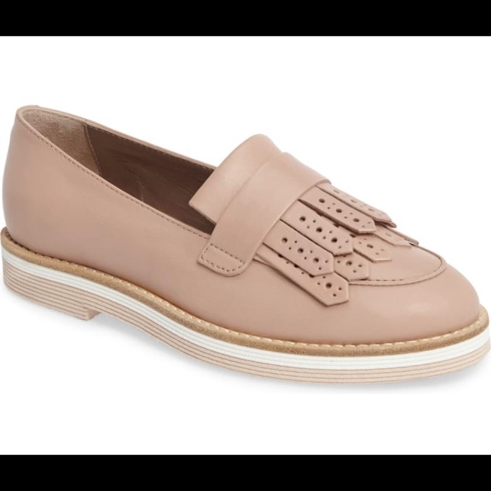 AGL Brogue loafer. Size 10 beige